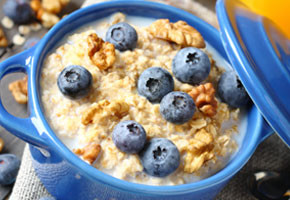 Oatmeal With Fresh Blueberries