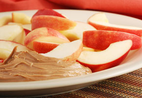 Apple slices with peanut butter dip