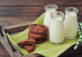 milk and cookies